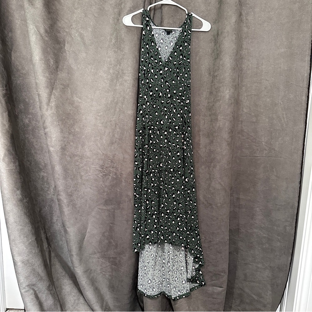 Torrid Studio Knit Wrap Dress Stretch Hi-Lo Glam Green Leopard 00 (US 10) Glam - Picture 13 of 15